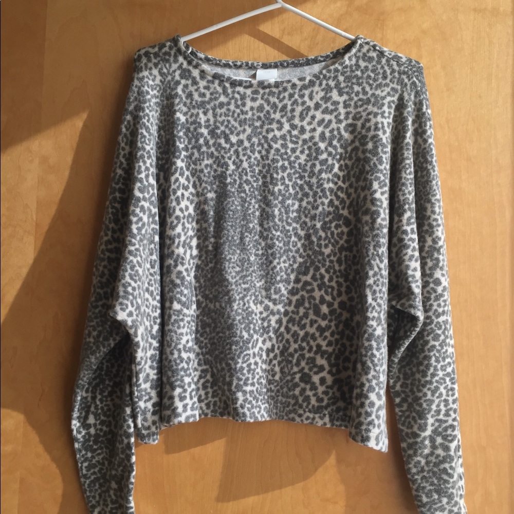 Cozy Leopard Print Sweatshirt / sweater H&M Size M